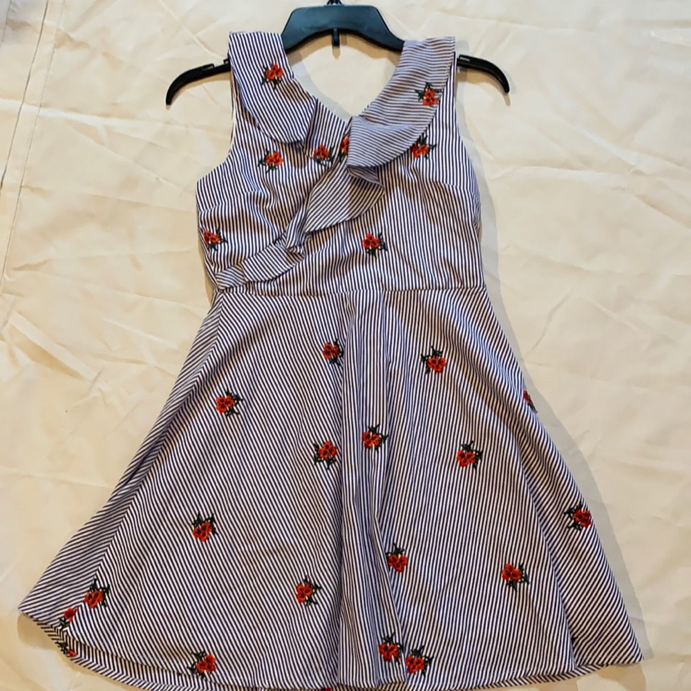 Girls dress